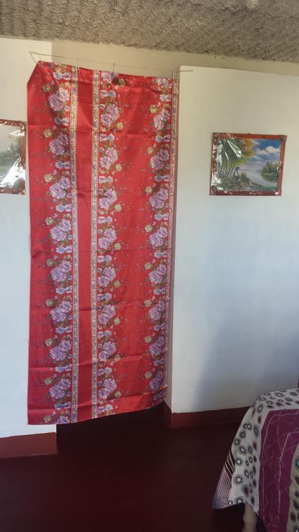 Waikiki Guest House تريجر آيلاند بيتش الغرفة الصورة
