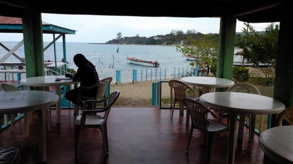 Waikiki Guest House تريجر آيلاند بيتش المظهر الخارجي الصورة