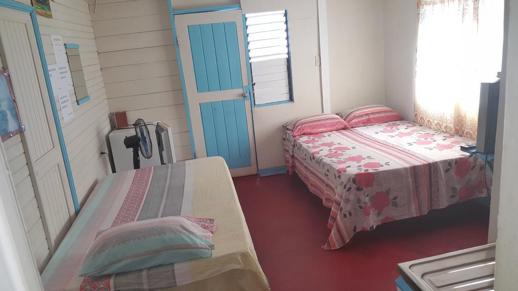 Waikiki Guest House تريجر آيلاند بيتش المظهر الخارجي الصورة
