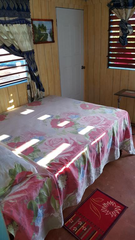 Waikiki Guest House تريجر آيلاند بيتش المظهر الخارجي الصورة