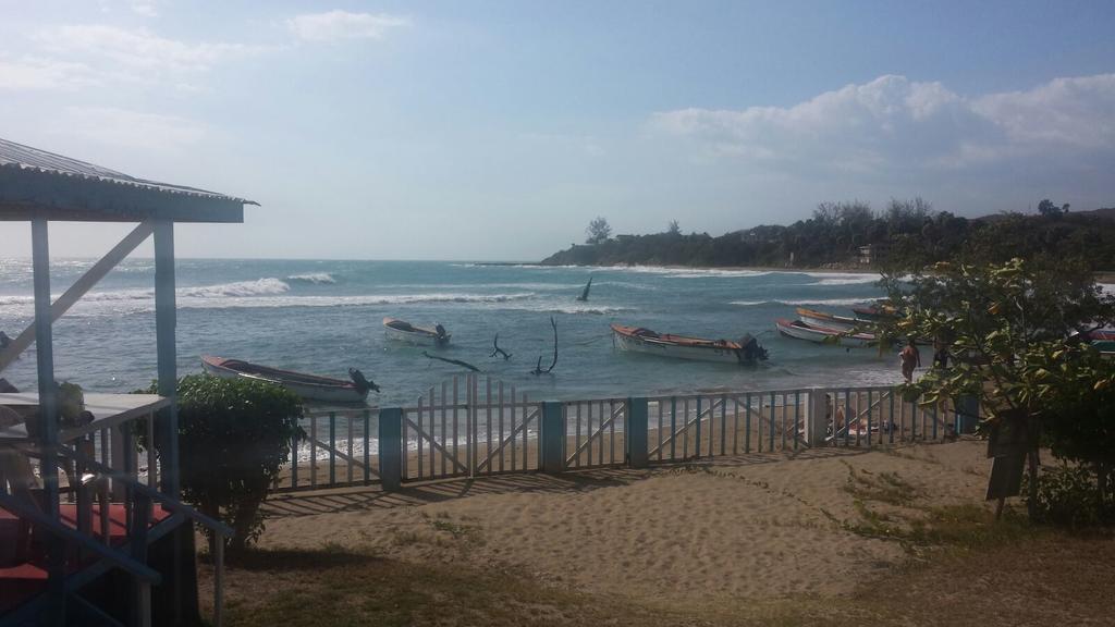 Waikiki Guest House تريجر آيلاند بيتش المظهر الخارجي الصورة
