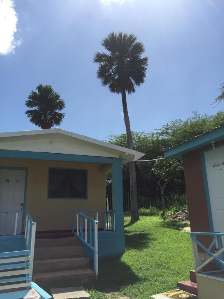 Waikiki Guest House تريجر آيلاند بيتش المظهر الخارجي الصورة